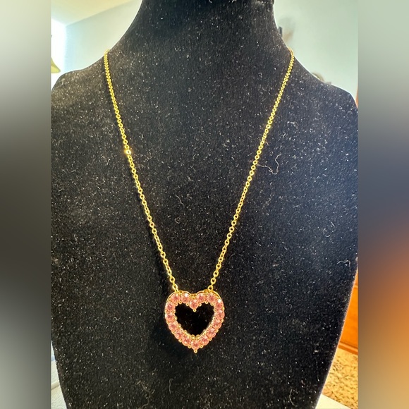 Joan Rivers pink rhinestone heart pendant with gold-tone 18” chain - Picture 2 of 6